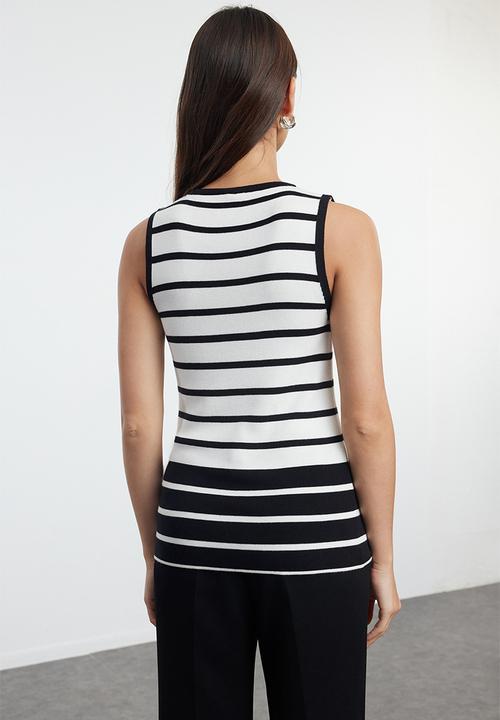 Trendyol - Sleeveless striped knit top - ecru