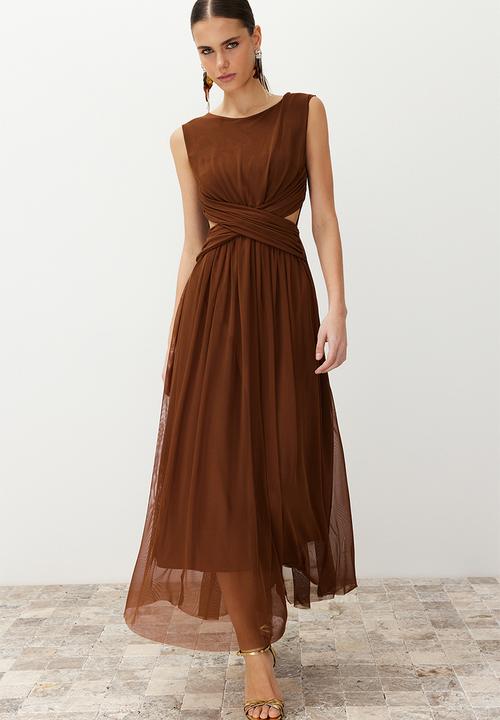 Trendyol - Window/Cut Out Detailed Knitted Tulle Dress - Brown
