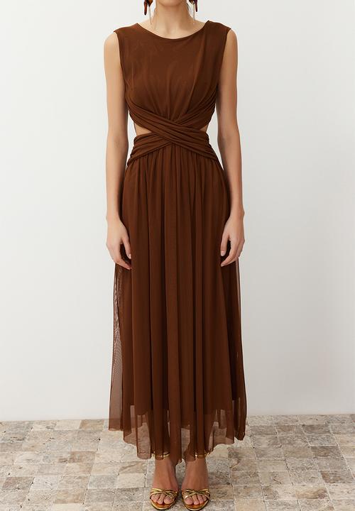 Trendyol - Window/Cut Out Detailed Knitted Tulle Dress - Brown