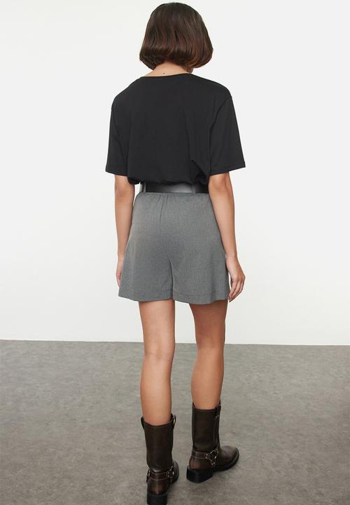Trendyol - Belted Shorts - Anthracite