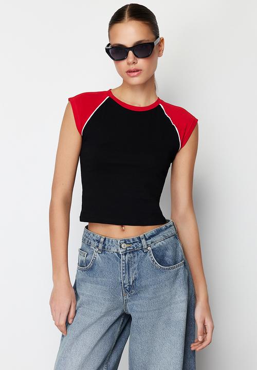 Trendyol - Colour block crew neck knit t-shirt - black