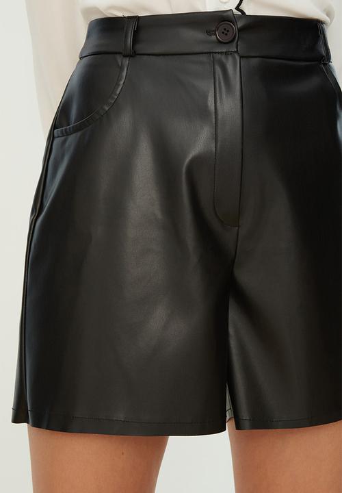 Trendyol - Pocket Faux Leather Woven Shorts - Black