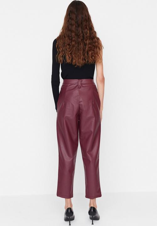 Trendyol - Limited Edition Carrot Woven Front Button Faux Leather Trousers - Plum