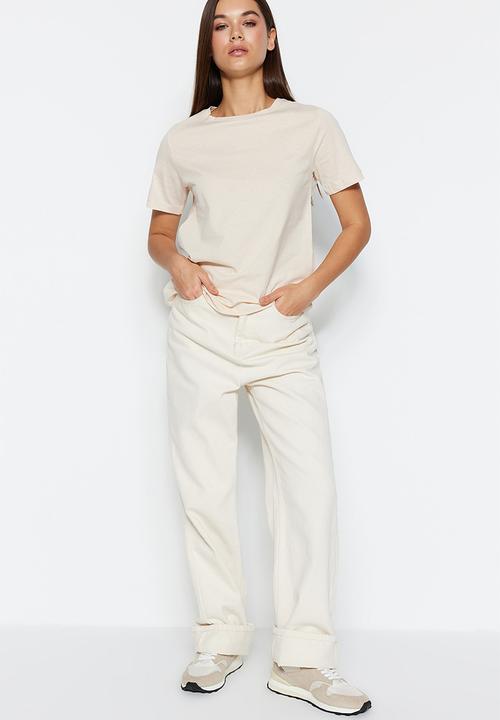 Trendyol - 100% Cotton Crew Neck T-Shirt - Light Beige