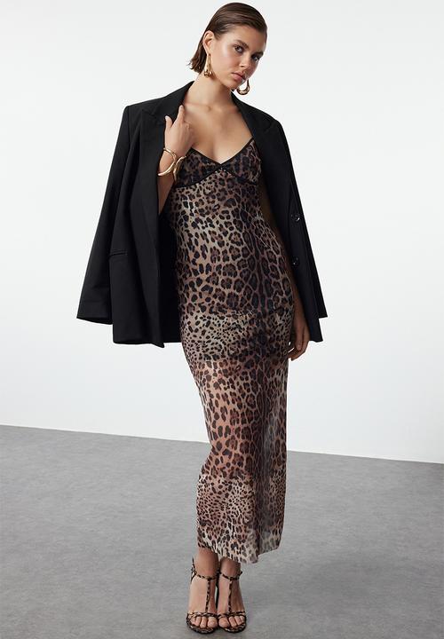 Trendyol - Body-Smoothing Leopard Patterned Tulle Woven Dress - Brown