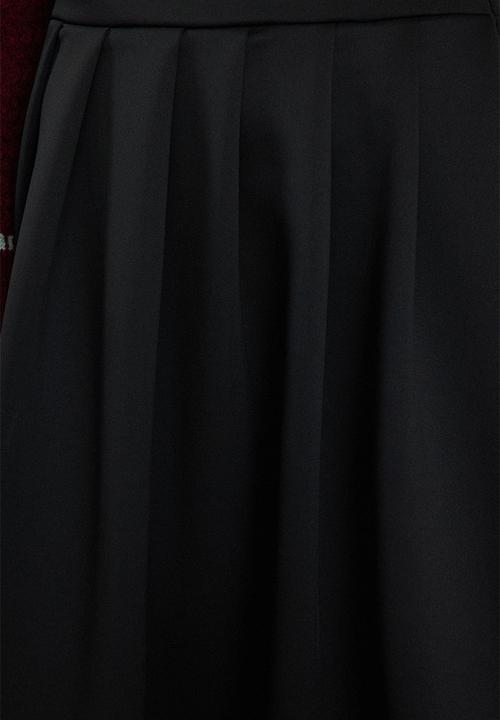 Trendyol - High Waist Flared Pleat Detailed Midi Skirt - Black