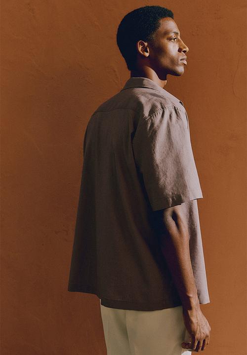 H&M - Regular fit linen-blend shirt - beige & grey
