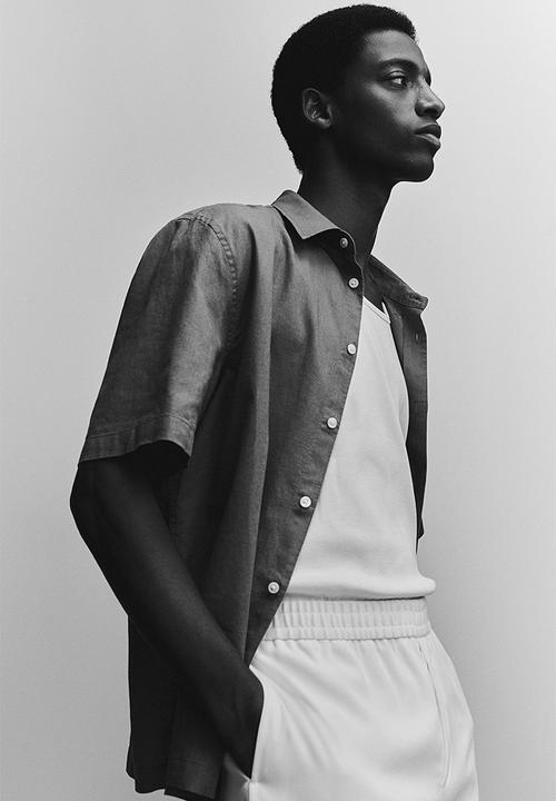 H&M - Regular fit linen-blend shirt - beige & grey