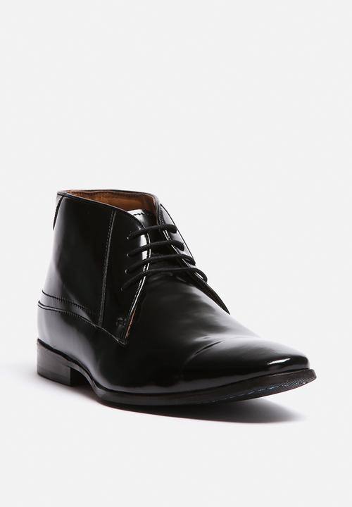 Watson Shoes - Fenton