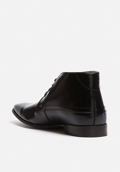 Watson Shoes - Fenton