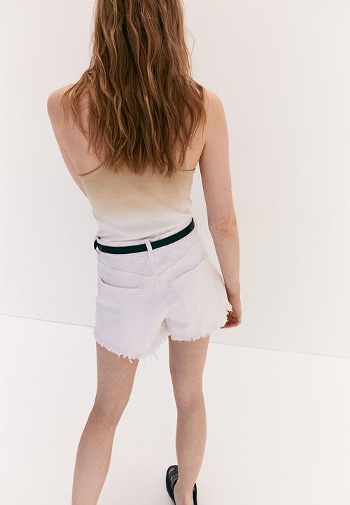 H&M - High-waisted denim shorts - white