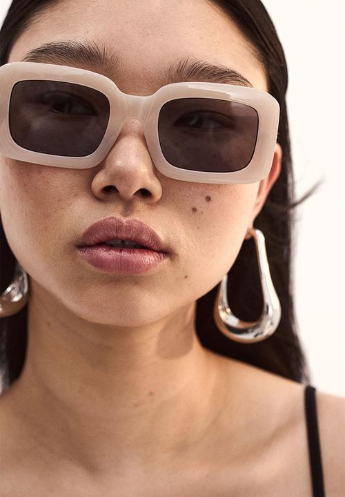 H&M - Rectangular sunglasses - beige