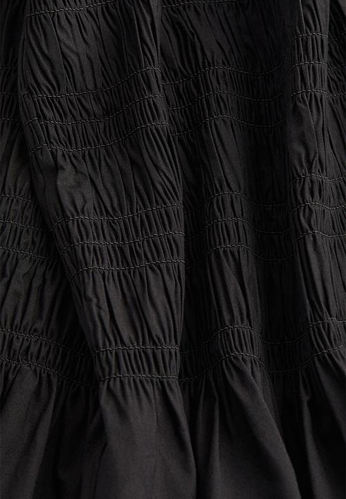 H&M - Smocked off-the-shoulder dress - black