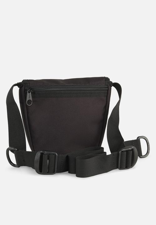 PUMA - Downtown mini messenger - black