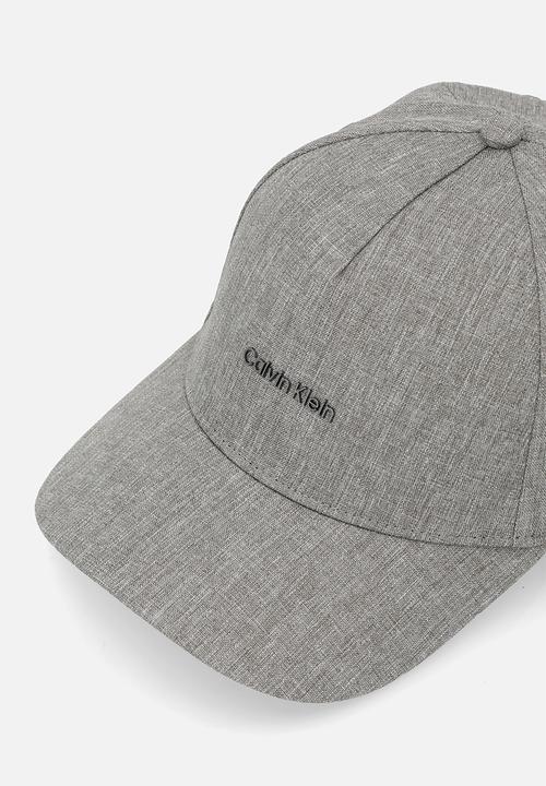Calvin Klein - Line Quilt Bb Cap Wool  -  Grey