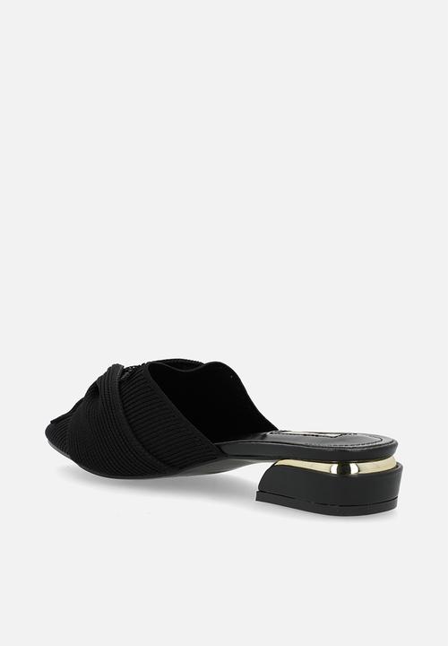 Plum - Leona slip-on flat - black