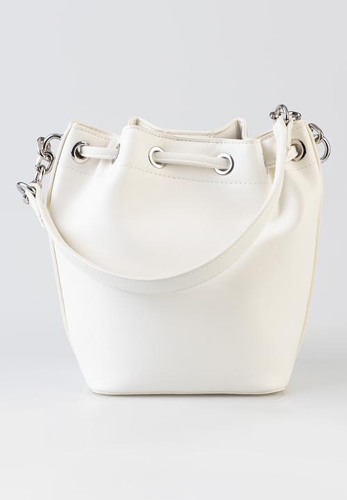 SISSY BOY - Stud bucket bag - cream
