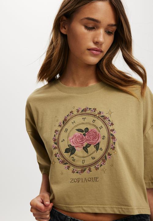 Cotton On - The Oversized Chopped Graphic Tee - Zodiaque/ Desert Khaki
