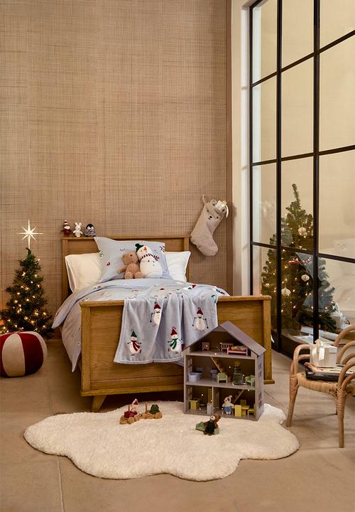 H&M - Patterned fleece blanket - light blue snowmen