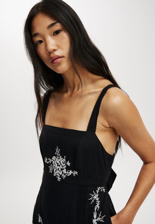 Cotton On - Geri Craftcore Maxi Dress - Black Embroidery