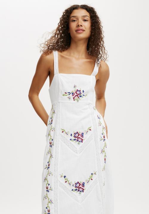Cotton On - Geri Craftcore Maxi Dress - White Embroidery