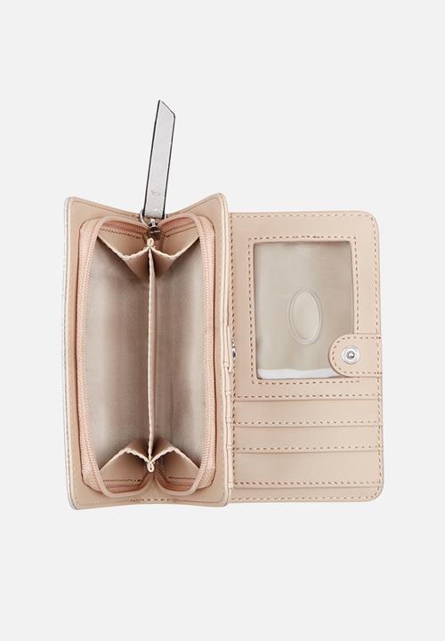 GUESS - Abbas french wallet - sand