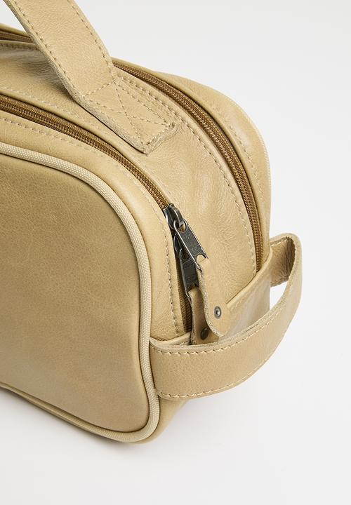 Thandana - Travel Leather toiletry bag - Hazelnut