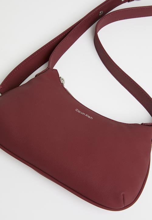 Calvin Klein - Soft crossbody bag - biking red