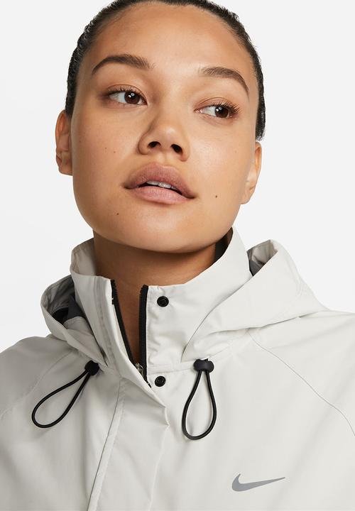 Nike - Nike Womens Swift Jacket - Pale Ivory/Black/Reflective Silv