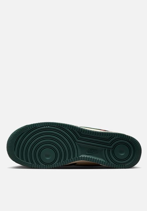 Nike - AIR FORCE 1 ?07 LV8