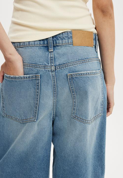Cotton On - Super Baggy Denim Jort - Blue Haze