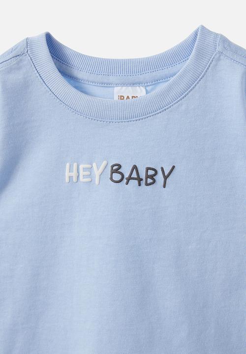 Cotton On - Jamie long sleeve graphic print tee - dawn blue/hey baby