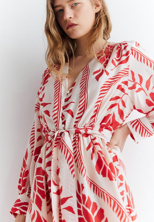 H&M - Tie-belt dress - cream & red patterned