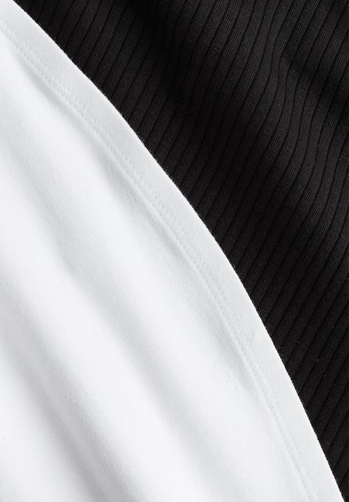 H&M - 2-Pack short tube tops - black & white