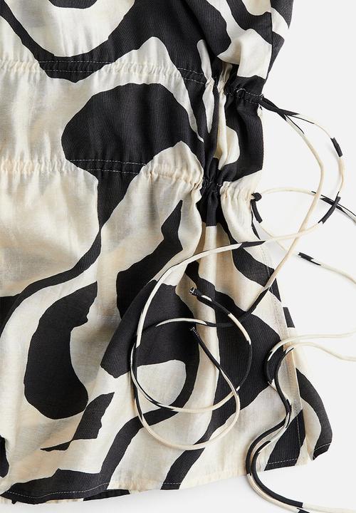 H&M - Drawstring-detail blouse - cream & black patterned