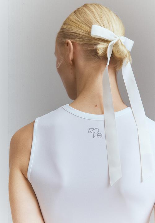 H&M - Cropped sports top in drymove™ - white
