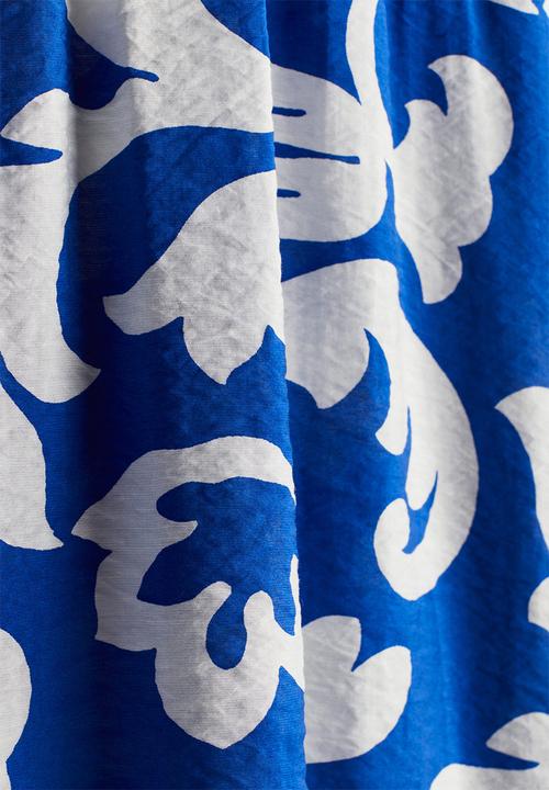 H&M - Midi skirt - bright blue/patterned