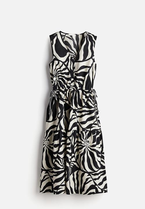 H&M - Drawstring-detail cotton dress - black patterned