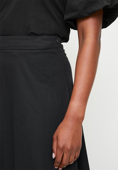 edit - Embroidered Hem Circle Skirt (CO-ORD) -Black