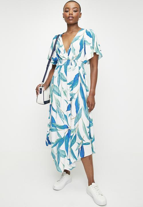 edit - Flutter Sleeve Wrap Fit & Flare Dress - Blues Artful leaf