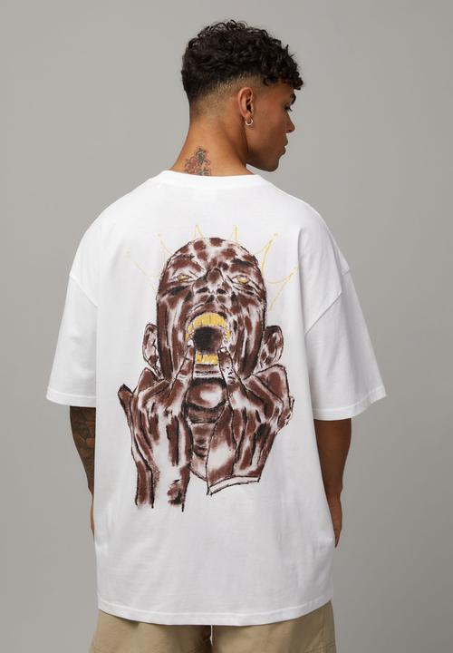 Factorie - Oversized Music Merch T Shirt - Lcn Bra White/Maglera Doe Boy