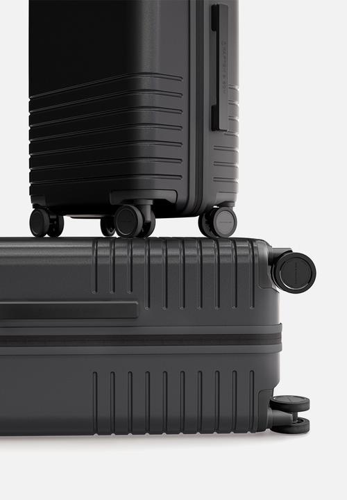 Kapten & Son - Heathrow 4 wheel spinner - black