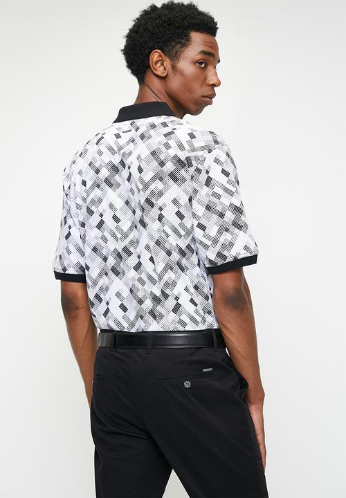 POLO - Kiev  Micro Geo Printed Dm Ss Golfer - Off White & Black