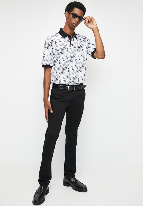 POLO - Kiev  Micro Geo Printed Dm Ss Golfer - Off White & Black