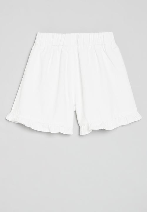 Pop Candy - Frilled hem shorts-white