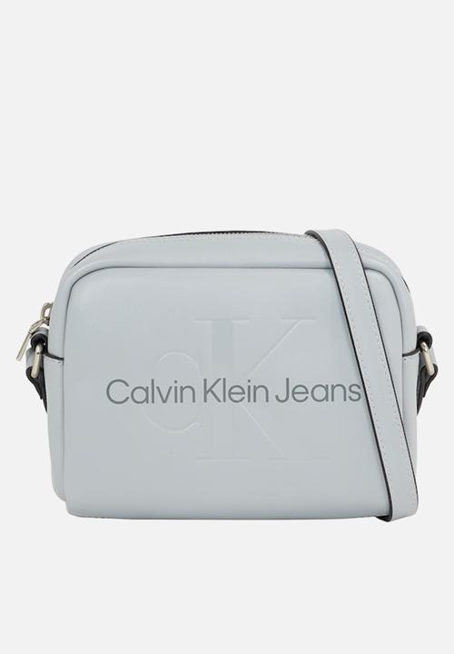 Calvin Klein - Sculpted camera bag - quarry