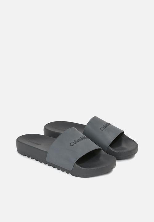 Calvin Klein - Chunky pool slide rub - grey
