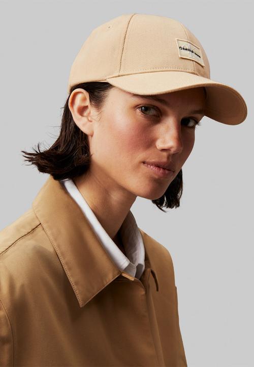 Calvin Klein - Mono logo patch cap-khaki