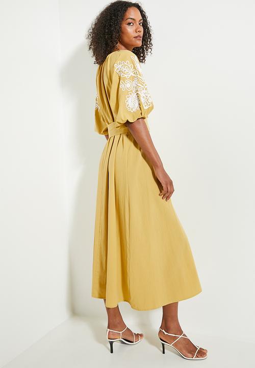 edit - Short sleeve embroidery tunic - yellow