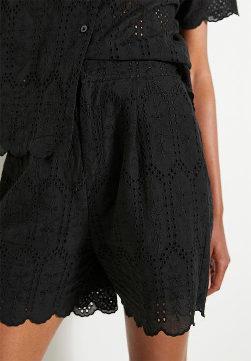 Superbalist - Anglaise pull on shorts - black